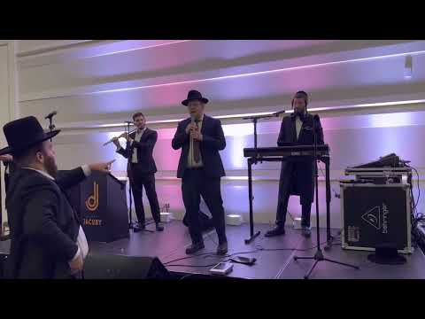 Sruly Hollander Performing גם כי אלך