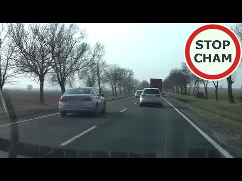 BMW na czołówkę i szybka karma