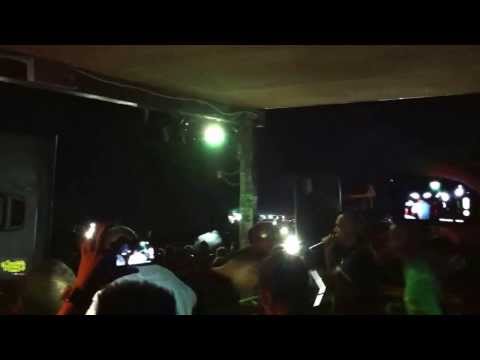 Delirio al MAMANERA con LE RADICI CA TIENI.. SUD SOUND SYSTEM 31-08-2013