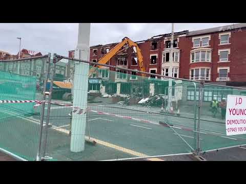 Hacketts hotel demo day 1