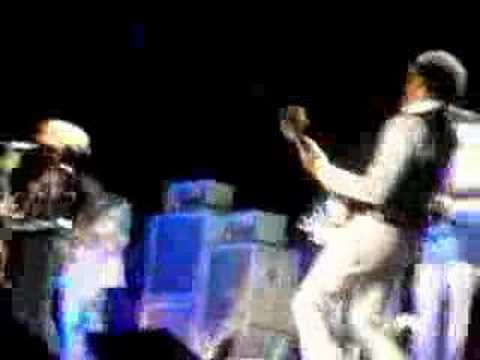 Madonna Lenny - I love NewYork Confessions Tour Paris 310806