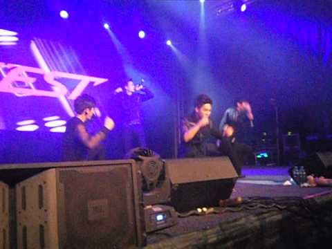 NU'EST in Romania - Introduce me to your noona 112914 [Fancam]