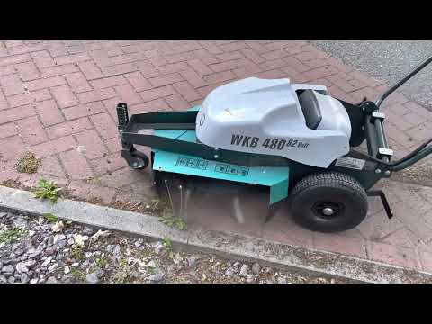 Leichte Unkrautbeseitigung mit der REMARC Akku Wildkrautbürste/ Weedbrush easy working