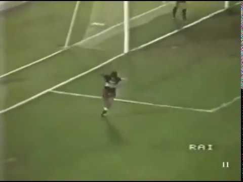Coppa Italia 1984-1985: Napoli-Arezzo 4-1 - 22 agosto 1984, esordio ufficiale di Maradona col Napoli