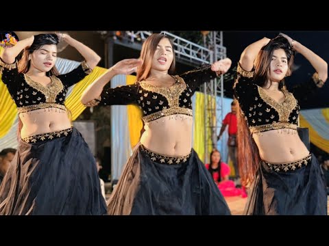 #Maya Magar dance Laila Main Laila Kaisi hai Laila ooh dj per dance #mayadancer111 