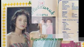 Download lagu 01.Hutauruk Sisters ~ Dirimu Satu. Cipt. Tarida Hutauruk. (Rugun H, Bornok H, Berlian H). mp3