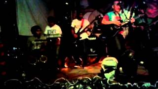 Rommel Tuico w/ Shrubs Band - Halos Tanan ( live performance; counterpart of DILI TANAN )