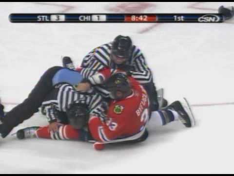 Keith Tkachuk vs Dustin Byfuglien Nov 14, 2008