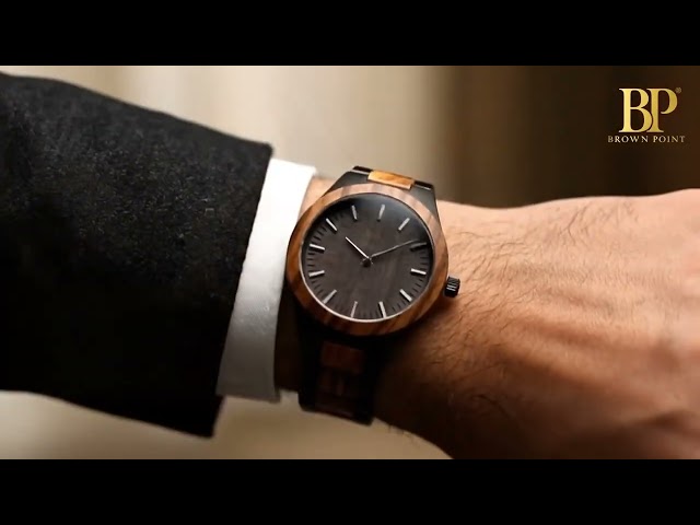 ساعة خشبية رجالية