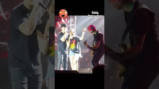 Download lagu Momen lucu Dhani nyanyi bareng cewe diganggu Yuke Sedang ingin bercinta #shorts #dewa19 mp3