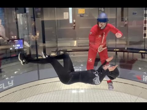 Trying Out Back Flying :D - iFly