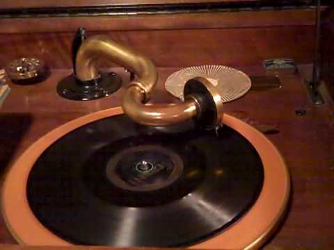 Husk O'Hare's Super Orchestra of Chicago San Roaring 20's.MP4