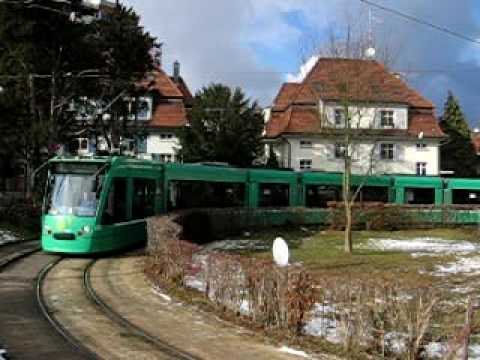 Basler BVB Linie 8 an der Endstelle Neuweilerstraße