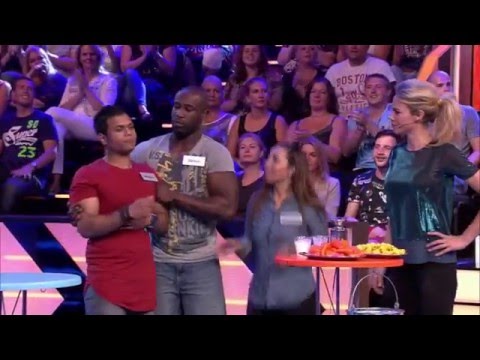 Magician Leo Smetsers on Dutch television show