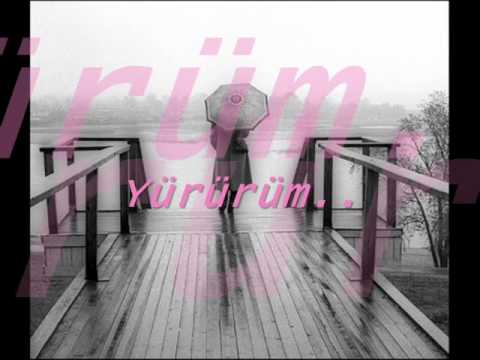 Yürürüm Sonbahardayım - Zeynep Alasya