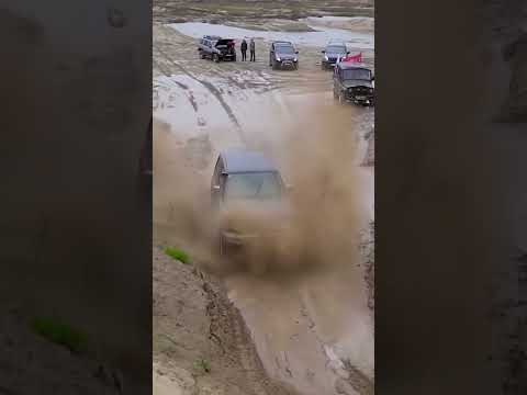 Toyota Prado vs Mitsubishi Pajero | Mitsubishi vs #nirvana Toyota Land Cruiser Prado Off Road