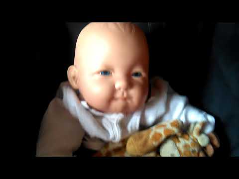 Visar oscars nya vagn, min första video!! :-)