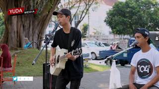 Download lagu Mengejar Matahari - Cover Sabian Nanda & Friend di Alon Alon Malang mp3 Download lagu Mengejar Matahari - Cover Sabian Nanda & Friend di Alon Alon Malang mp3