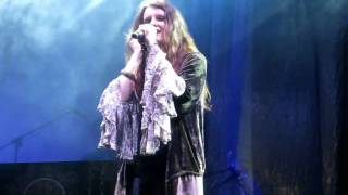 Irene Fornaciari - Il mondo piange (bis) (live in Camignone 4-07-2010) - HD
