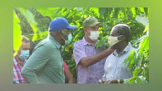 Vice-presidente cubano con los productores santiagueros en la base