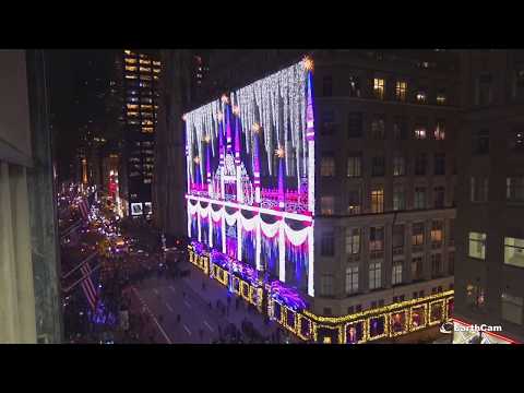 Saks Fifth Avenue Holiday Light Show