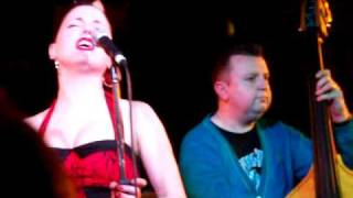Imelda May  " Walkin' After Midnight  " Live   Patsy Cline Cover