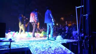 Blind Melon performing The Duke on New Years Eve 2015
