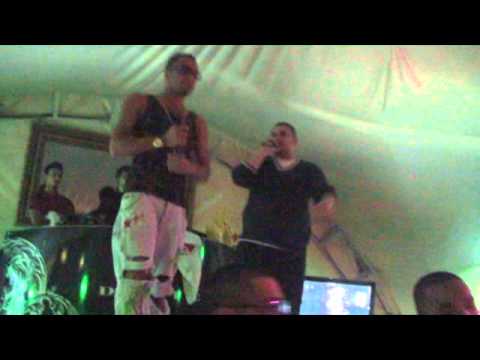 zolotoy featuring Arkasha Rhodes- интернет знакомство