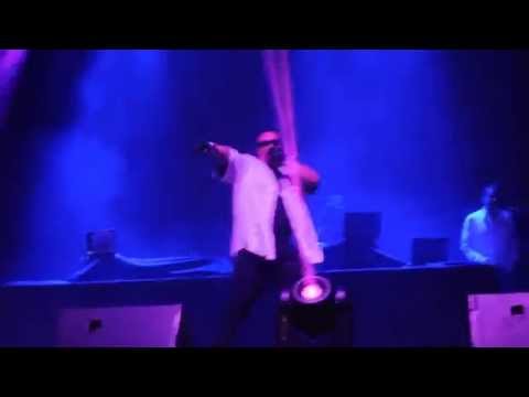 Dj Mike 2 Smooth MIXING Live @ Fat Joe Concert - Feat. HOLLYWOOD - Portage Theater