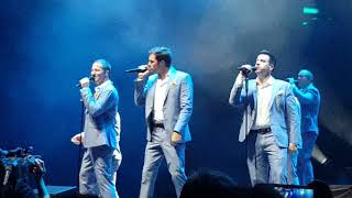 Straight No Chaser Sweet Dreams Hand Clap