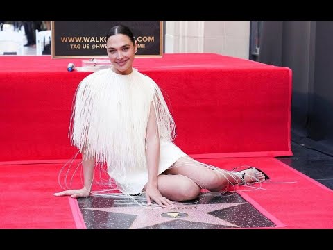 ¡Gal Gadot recibe su estrella en el Paseo de la Fama entre protestas pro Palestinas e Israel!
