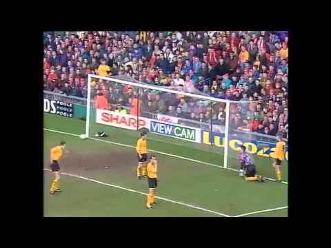 Manchester United  |  Great Goals #54  |  Dennis Irwin vs Wrexham (5 - 2)  |  1994/1995