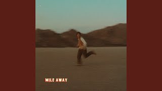 Musik-Video-Miniaturansicht zu Mile Away Songtext von Nicky Youre