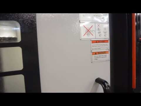 CNC Vertical Machining Center MAZAK 510 C 2005