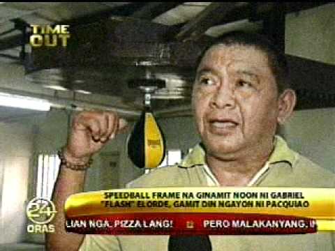 MANNY PACQUIAO Idolized by FLASH ELORDE's Children at Elorde Gym (Margarito Fight) Sept 22, 2010