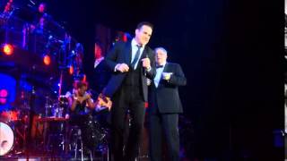 ROBBIE WILLIAMS & PETER CONWAY - DO NOTHIN TILL YOUR HEAR FROM ME (BUDAPEST 2014)