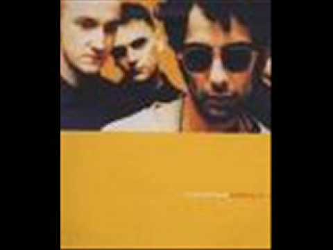 Molly Half Head - Breaking The Ice.wmv