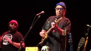 Ry Cooder - Everybody Ought to Threat a Strange Right- Live@Olympia Paris 21/10/2018