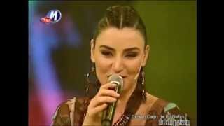 Sevcan Orhan Ümit Yılmaz - Evlerinin Önü Handır