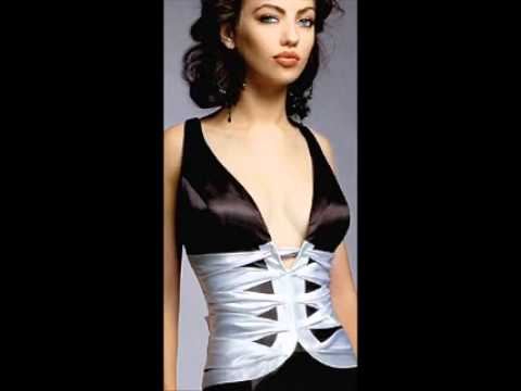 Conect-R - Fata De La Tara - YouTube.wmv