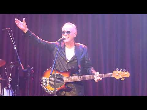 Richard Page (Mr  Mister) - Kyrie - Hollywood Bowl - Las Vegas - 10-20-2024