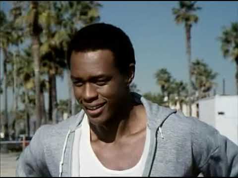 Misfits of Science   S01E13   Center of Attention