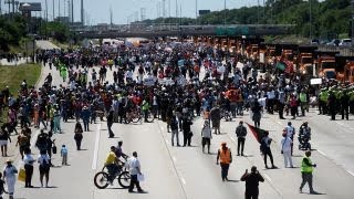 Chicago protest calls for Mayor Rahm Emanuel to resign