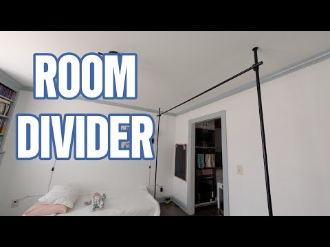 ROOM DIVIDER