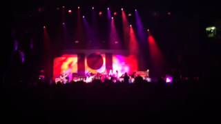 Pearl Jam playing Hitchhiker - not full song