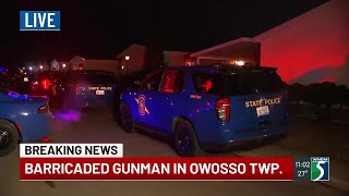 Barricaded gunman in Owosso Twp.