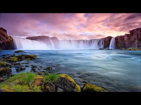 Signalrunners & Julie Thompson - These Shoulders (Andy Moor Remix)