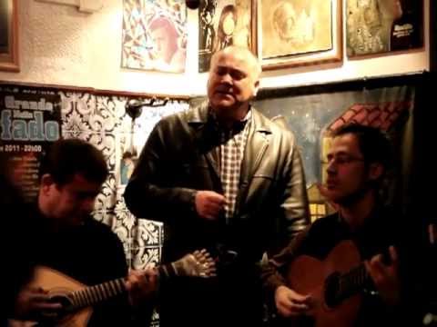 João Soeiro, "Fado Meia-Noite" - "História de uma guitarra"