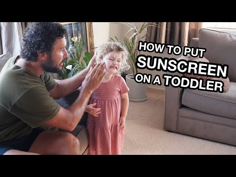 Hilarious - How to Put Sunscreen on a Toddler