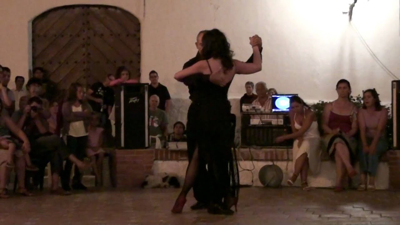 Juana Garcia y Julio Robles  "Poema"  HD